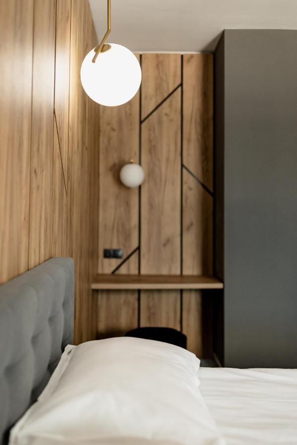 Nest Mirror Cluj-Napoca